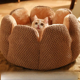 Petal-Shaped Basket Bed