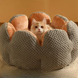 Petal-Shaped Basket Bed